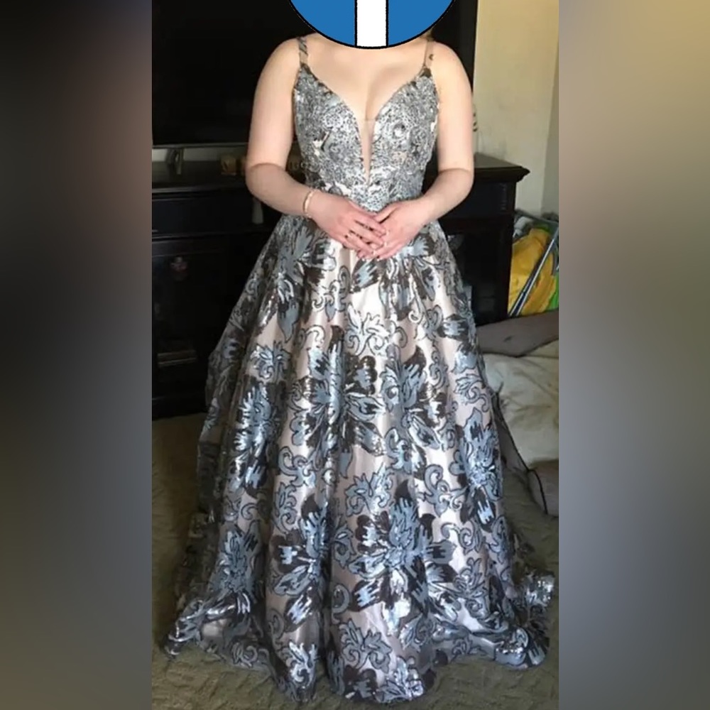 Prom dress size small(3/5)